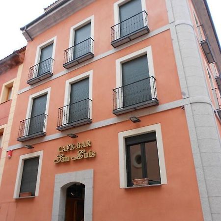 Hotel San Luis San Ildefonso Екстер'єр фото